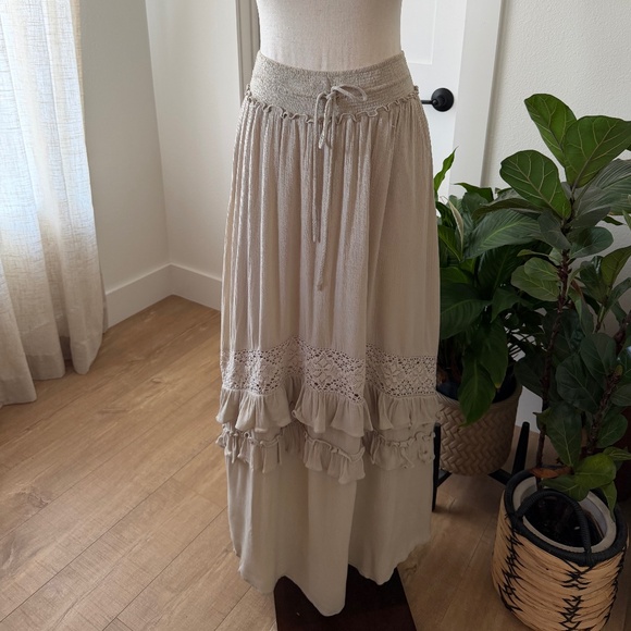 Three Bird Nest Dresses & Skirts - Three Bird Nest boho maxi skirt